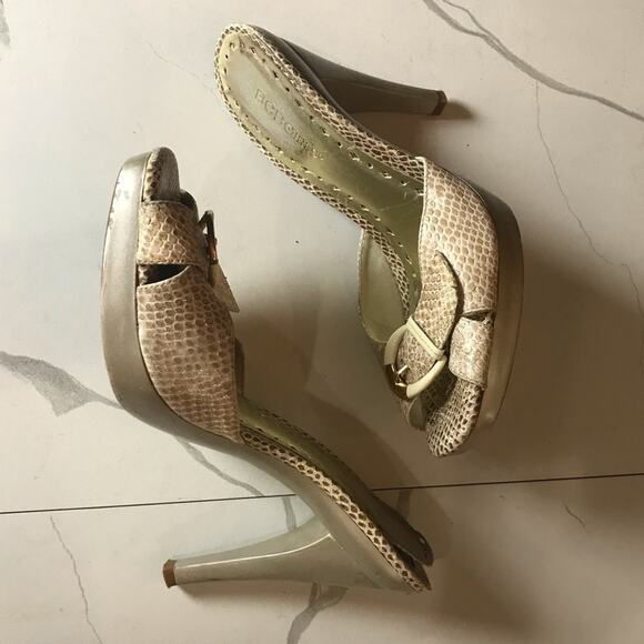 BCBGirls platform heels - Picture 4 of 8